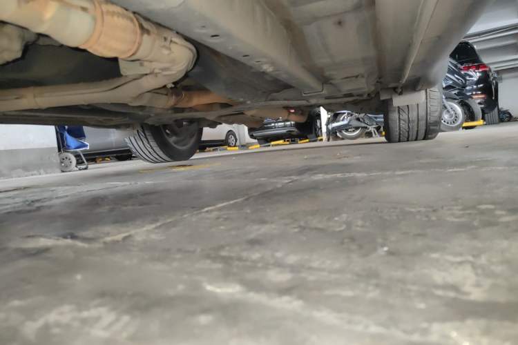 Used Infiniti FX 2011 FX35 Standard Edition Chassis Front Left