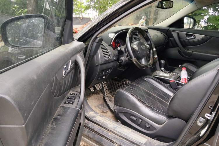 Used Infiniti FX 2011 FX35 Standard Edition Driver Seat