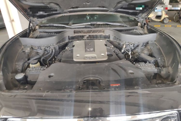 Used Infiniti FX 2011 FX35 Standard Edition Engine Bay