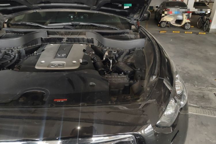 Used Infiniti FX 2011 FX35 Standard Edition Engine Bay Left
