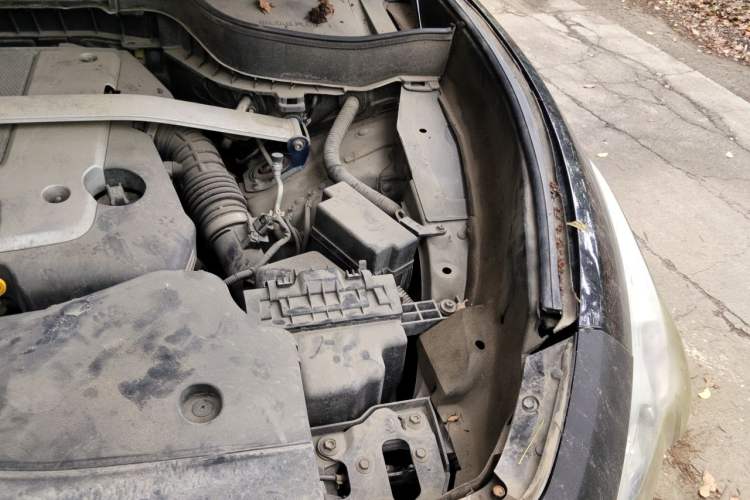 Used Infiniti FX 2011 FX35 Standard Edition Engine Bay Left