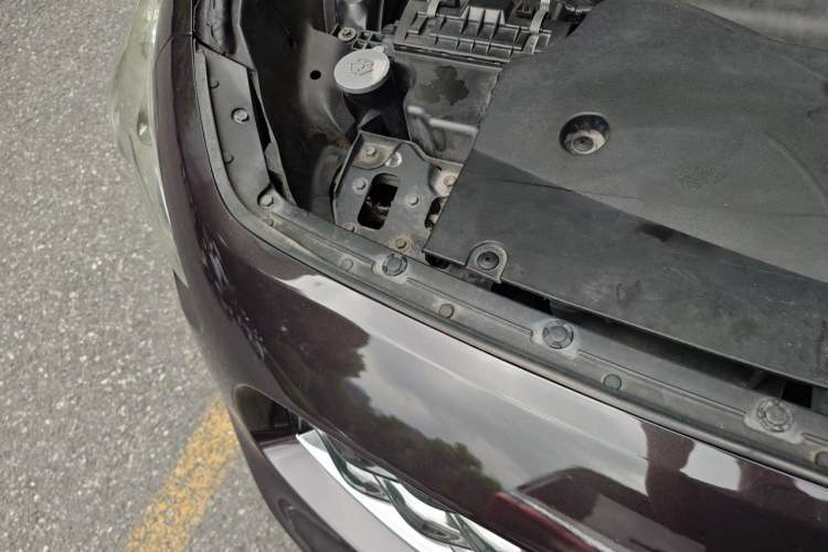 Used Infiniti FX 2011 FX35 Supreme Edition Engine Bay Right