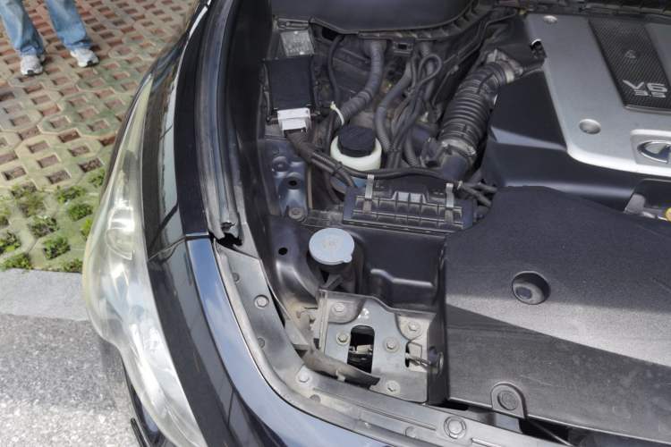 Used Infiniti FX 2011 FX35 Standard Edition Engine Bay Right