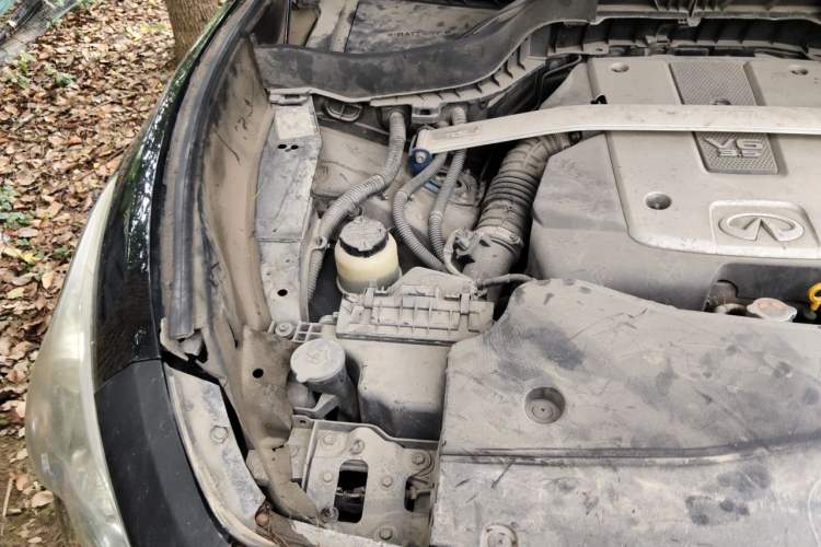 Used Infiniti FX 2011 FX35 Standard Edition Engine Bay Right