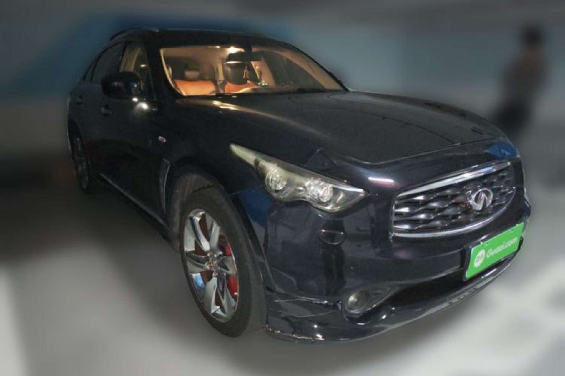 Used Infiniti FX 2011 FX35 Supreme Edition Front Right 45 Deg
