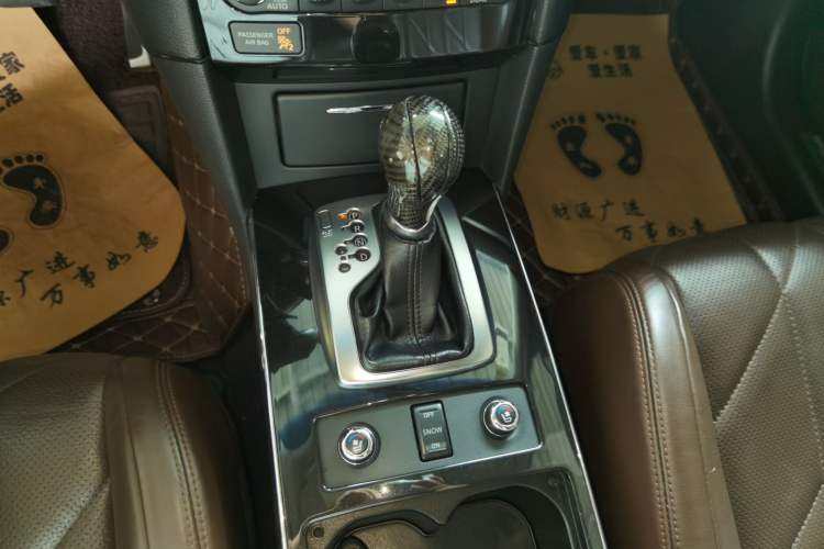 Used Infiniti FX 2011 FX35 Standard Edition Gear Lever