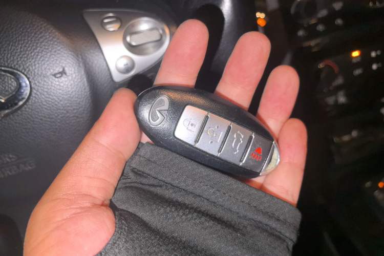 Used Infiniti FX 2011 FX35 Supreme Edition Interior 1