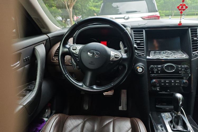 Used Infiniti FX 2011 FX35 Supreme Edition Steering Wheel
