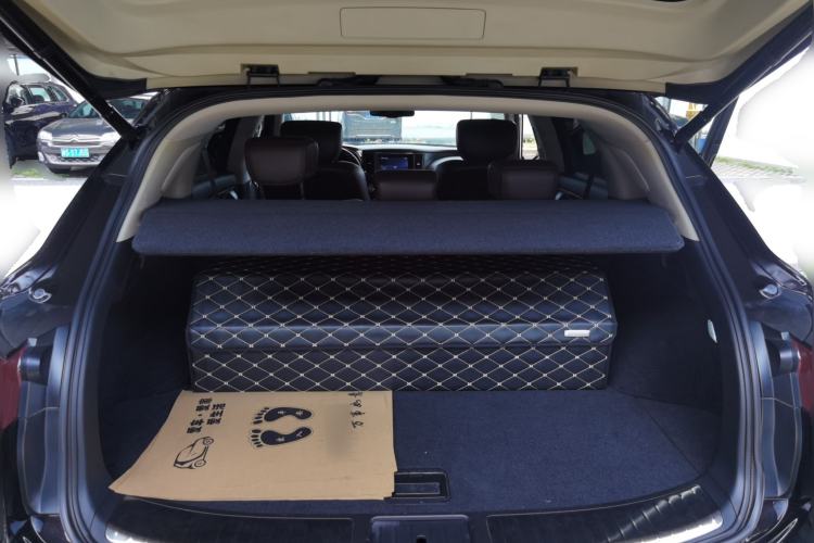 Used Infiniti FX 2011 FX35 Standard Edition Trunk