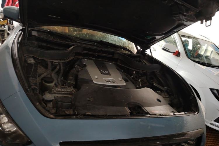 Used Infiniti FX 2011 FX35 Jinshang Overdrive Edition Engine Bay