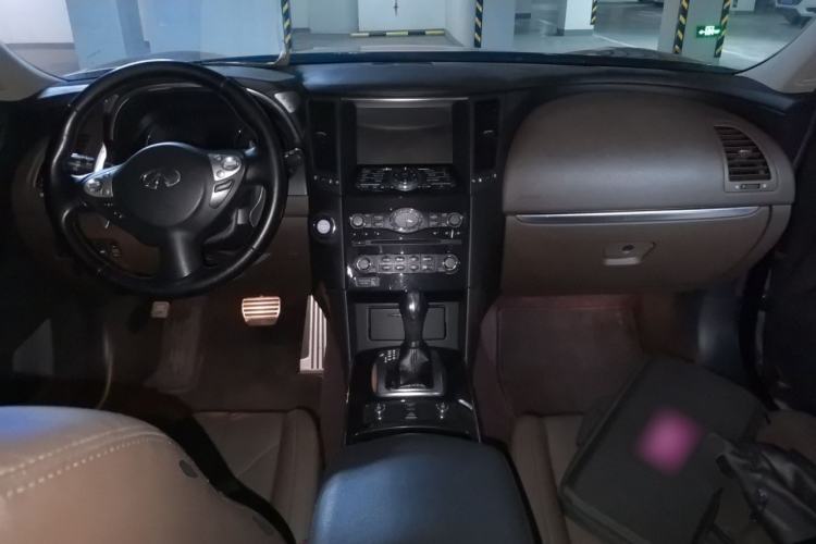 Used Infiniti FX 2011 FX35 Jinshang Overdrive Edition Center Console