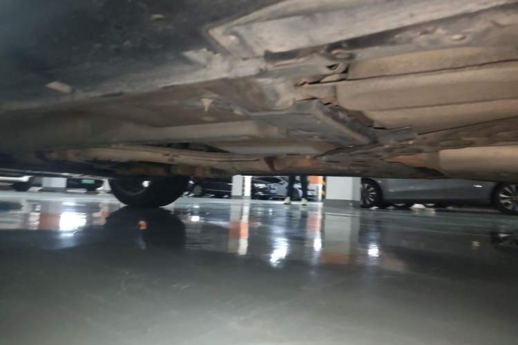 Used Infiniti FX 2011 FX35 Standard Edition Chassis Rear Left