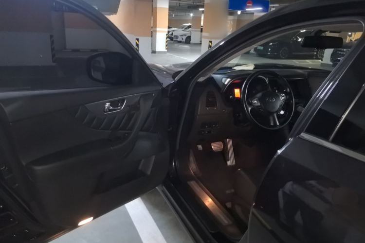 Used Infiniti FX 2011 FX35 Jinshang Overdrive Edition Driver Seat