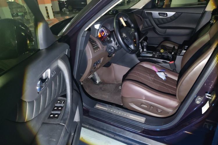 Used Infiniti FX 2011 FX35 Standard Edition Driver Seat