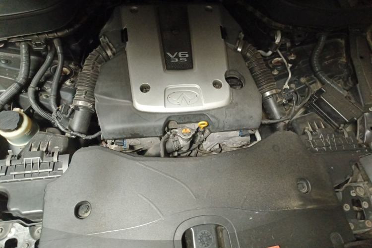 Used Infiniti FX 2011 FX35 Supreme Edition Engine Bay