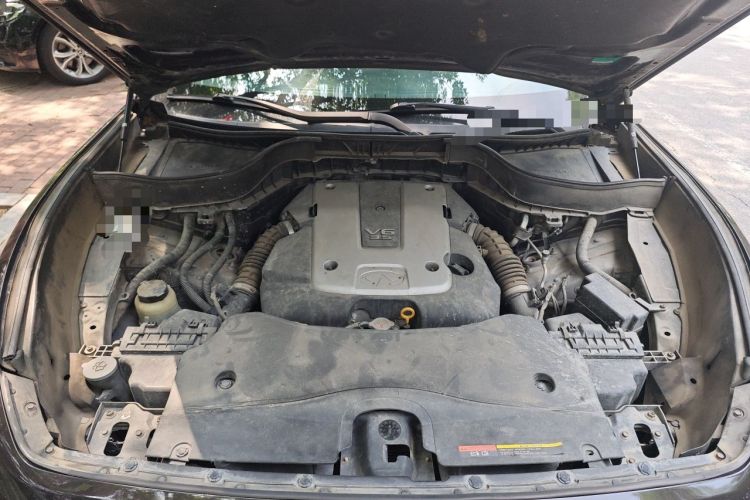 Used Infiniti FX 2011 FX35 Supreme Edition Engine Bay