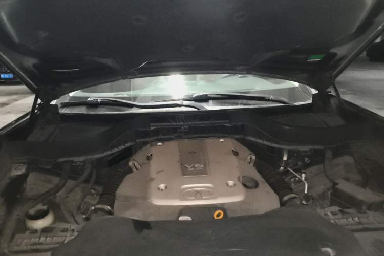 Used Infiniti FX 2011 FX35 Supreme Edition Engine Bay