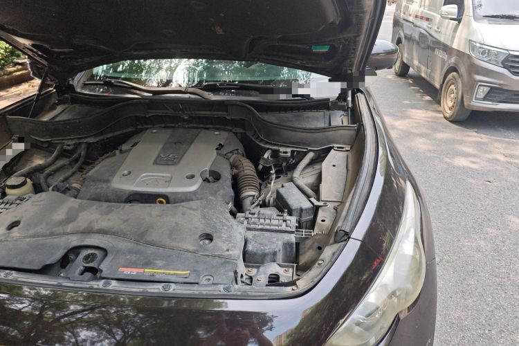 Used Infiniti FX 2011 FX35 Supreme Edition Engine Bay Left