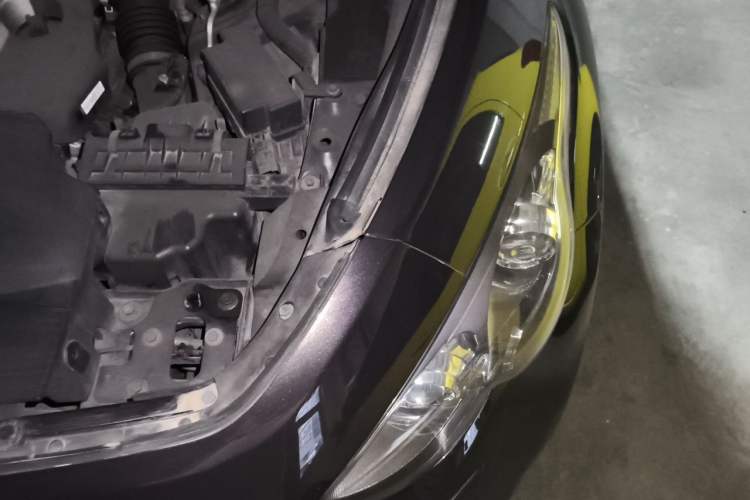 Used Infiniti FX 2011 FX35 Supreme Edition Engine Bay Left