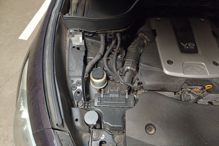 Used Infiniti FX 2011 FX35 Supreme Edition Engine Bay Right