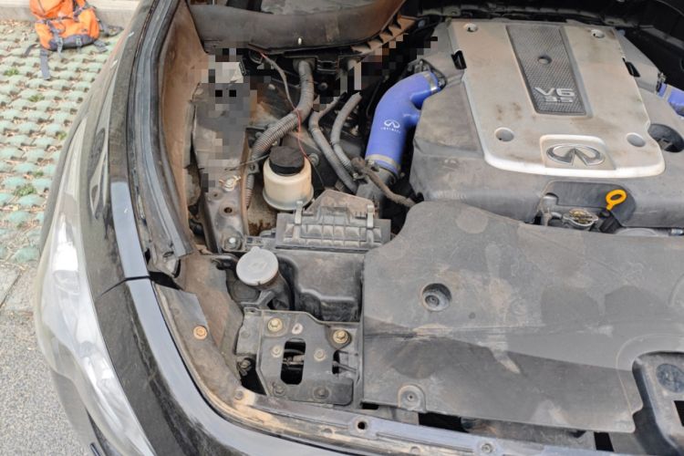 Used Infiniti FX 2011 FX35 Supreme Edition Engine Bay Right