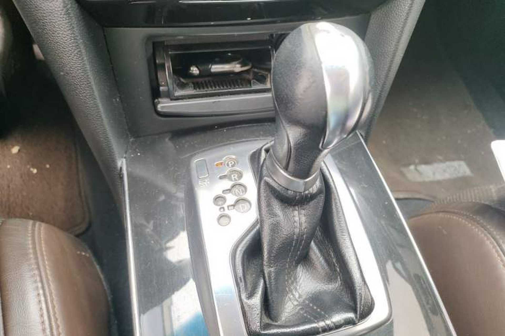Used Infiniti FX 2011 FX35 Standard Edition Gear Lever