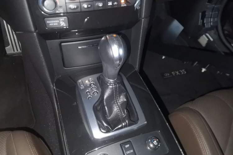 Used Infiniti FX 2011 FX35 Jinshang Overdrive Edition Gear Lever