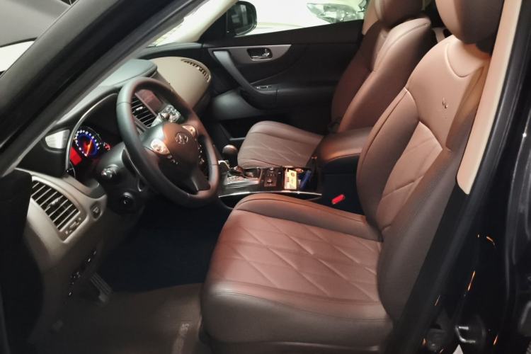 Used Infiniti FX 2011 FX35 Supreme Edition Left Front Seat