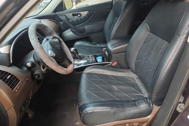 Used Infiniti FX 2011 FX35 Supreme Edition Left Front Seat