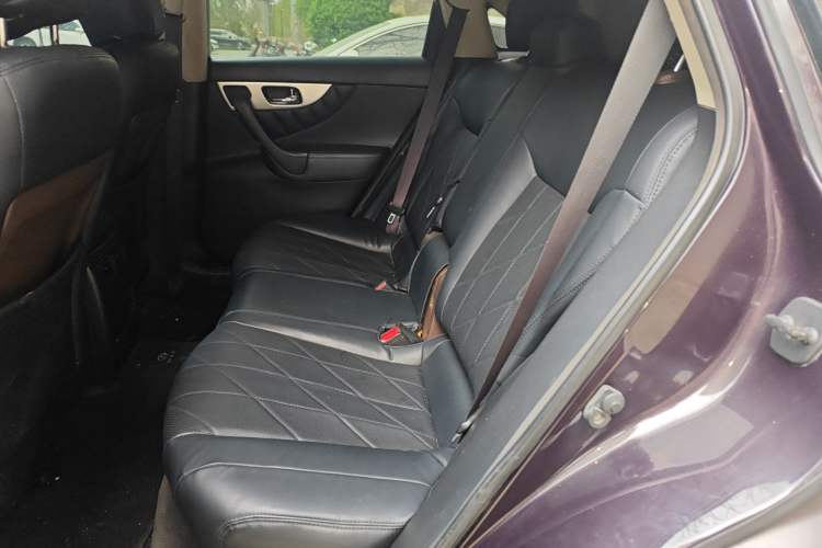 Used Infiniti FX 2011 FX35 Supreme Edition Left Rear Seat