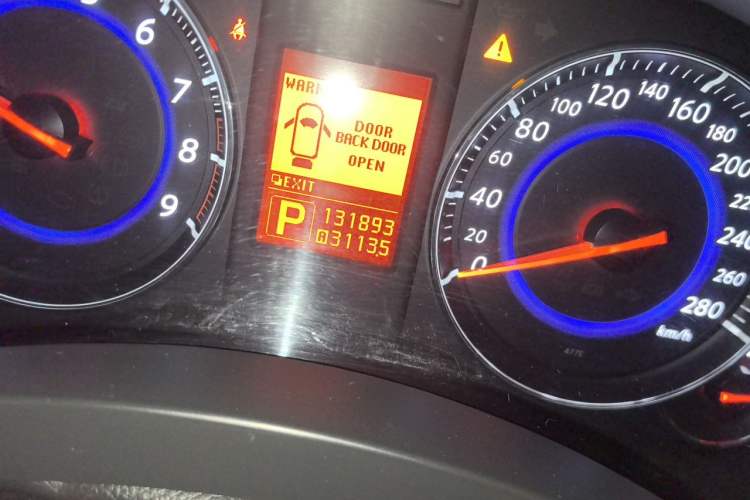 Used Infiniti FX 2011 FX35 Jinshang Overdrive Edition Odometer Close Up