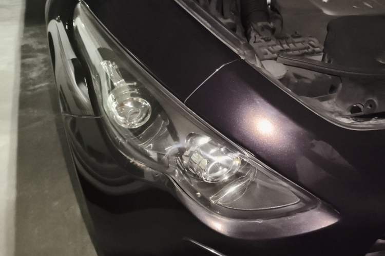 Used Infiniti FX 2011 FX35 Supreme Edition Right Front Headlight