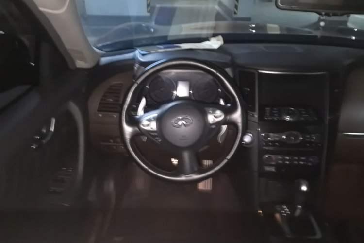 Used Infiniti FX 2011 FX35 Jinshang Overdrive Edition Steering Wheel