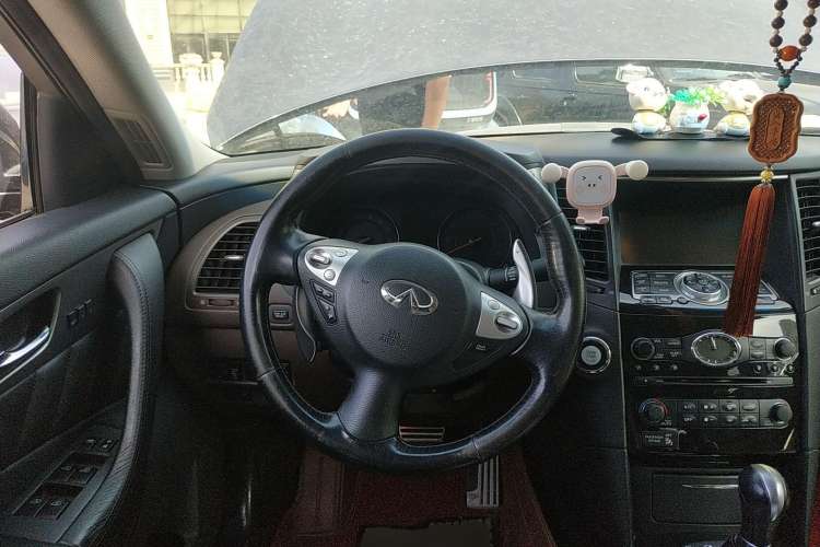 Used Infiniti FX 2011 FX35 Standard Edition Steering Wheel