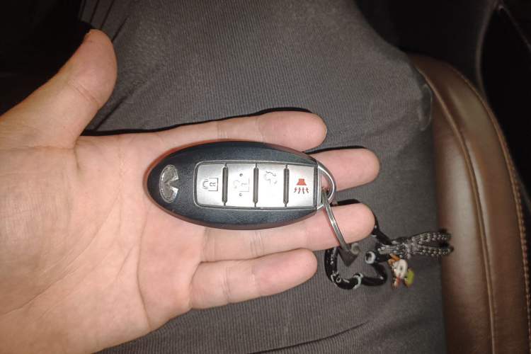 Used Infiniti FX 2011 FX35 Supreme Edition Vehicle Key