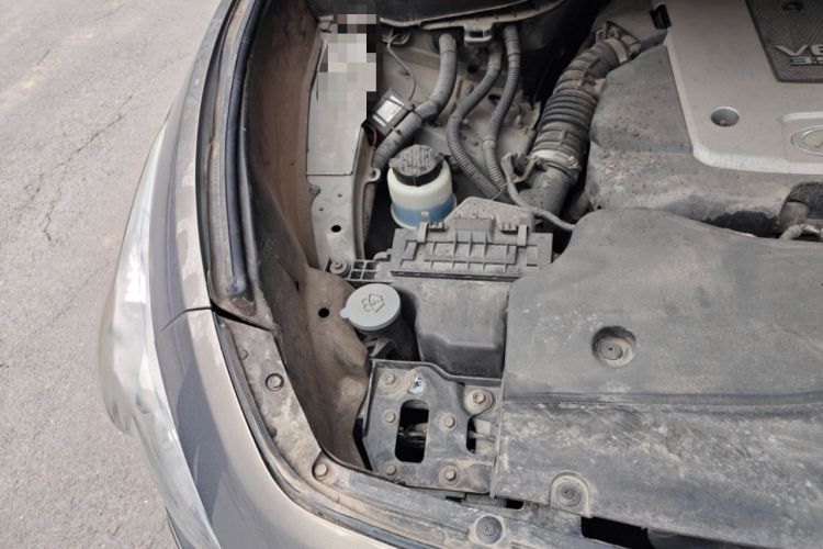 Used Infiniti FX 2011 FX35 Standard Edition Engine Bay Right