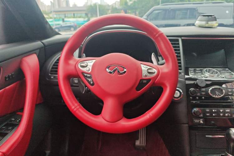 Used Infiniti FX 2011 FX35 Jinshang Overdrive Edition Steering Wheel