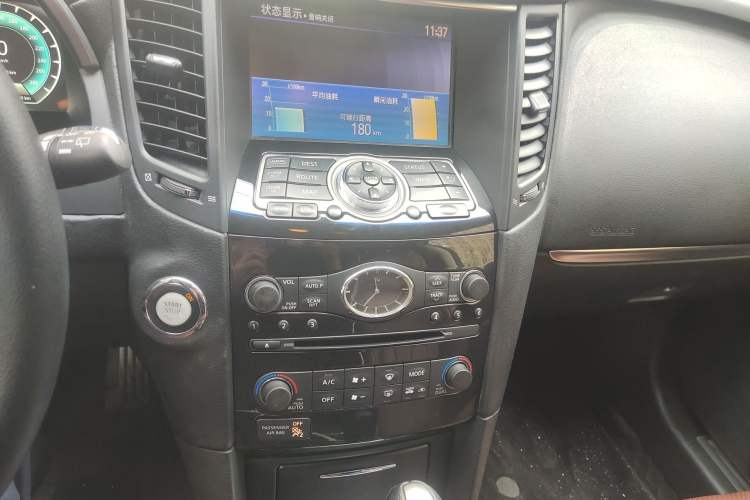 Used Infiniti FX 2011 FX35 Supreme Edition Audio And AC Panel