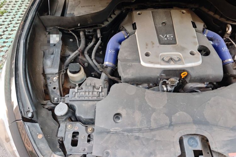 Used Infiniti FX 2011 FX35 Supreme Edition Engine Bay Right