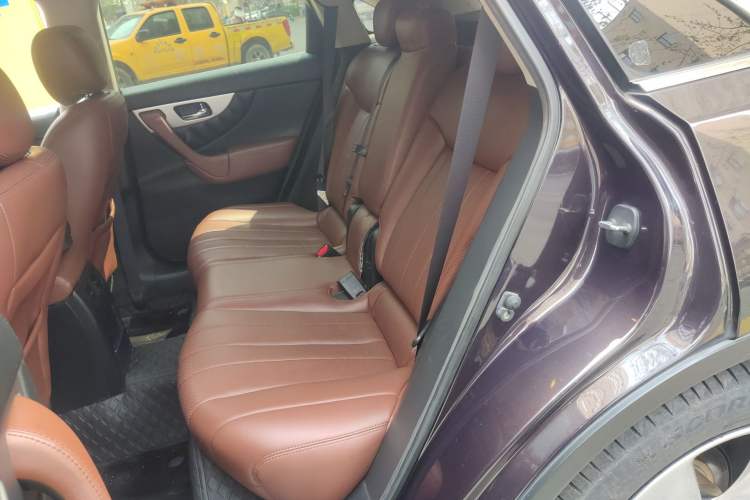 Used Infiniti FX 2011 FX35 Supreme Edition Left Rear Seat