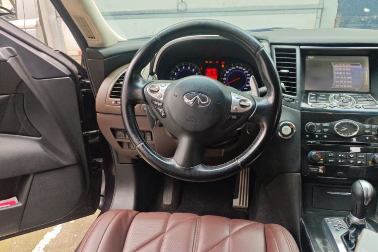 Used Infiniti FX 2011 FX35 Supreme Edition Steering Wheel