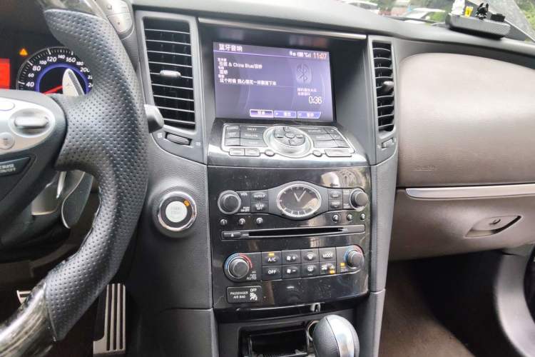 Used Infiniti FX 2011 FX35 Jinshang Overdrive Edition Audio And AC Panel