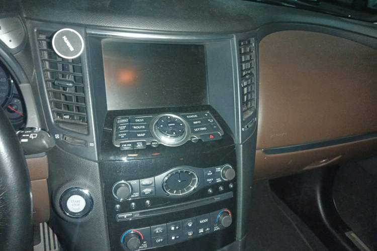 Used Infiniti FX 2011 FX35 Standard Edition Audio And AC Panel