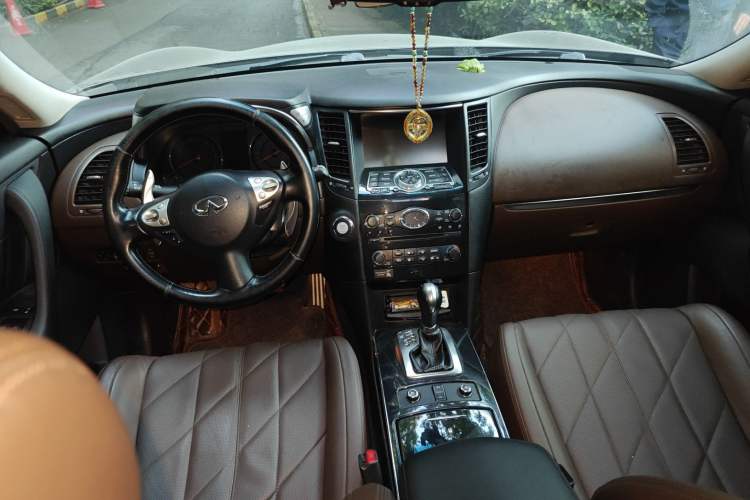 Used Infiniti FX 2011 FX35 Jinshang Overdrive Edition Center Console