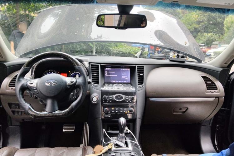 Used Infiniti FX 2011 FX35 Jinshang Overdrive Edition Center Console