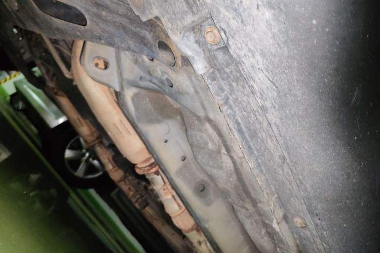 Used Infiniti FX 2011 FX35 Jinshang Standard Edition Chassis Front Left