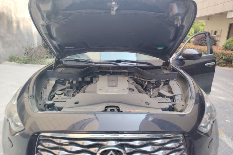 Used Infiniti FX 2011 FX35 Standard Edition Engine Bay