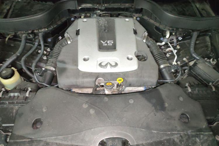 Used Infiniti FX 2011 FX35 Jinshang Standard Edition Engine Bay