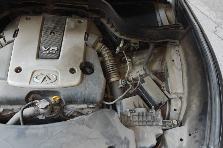 Used Infiniti FX 2011 FX35 Jinshang Overdrive Edition Engine Bay Left