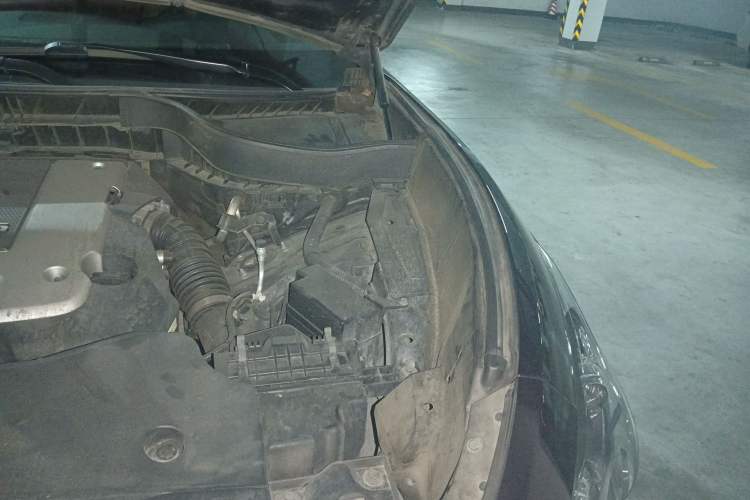 Used Infiniti FX 2011 FX35 Standard Edition Engine Bay Left